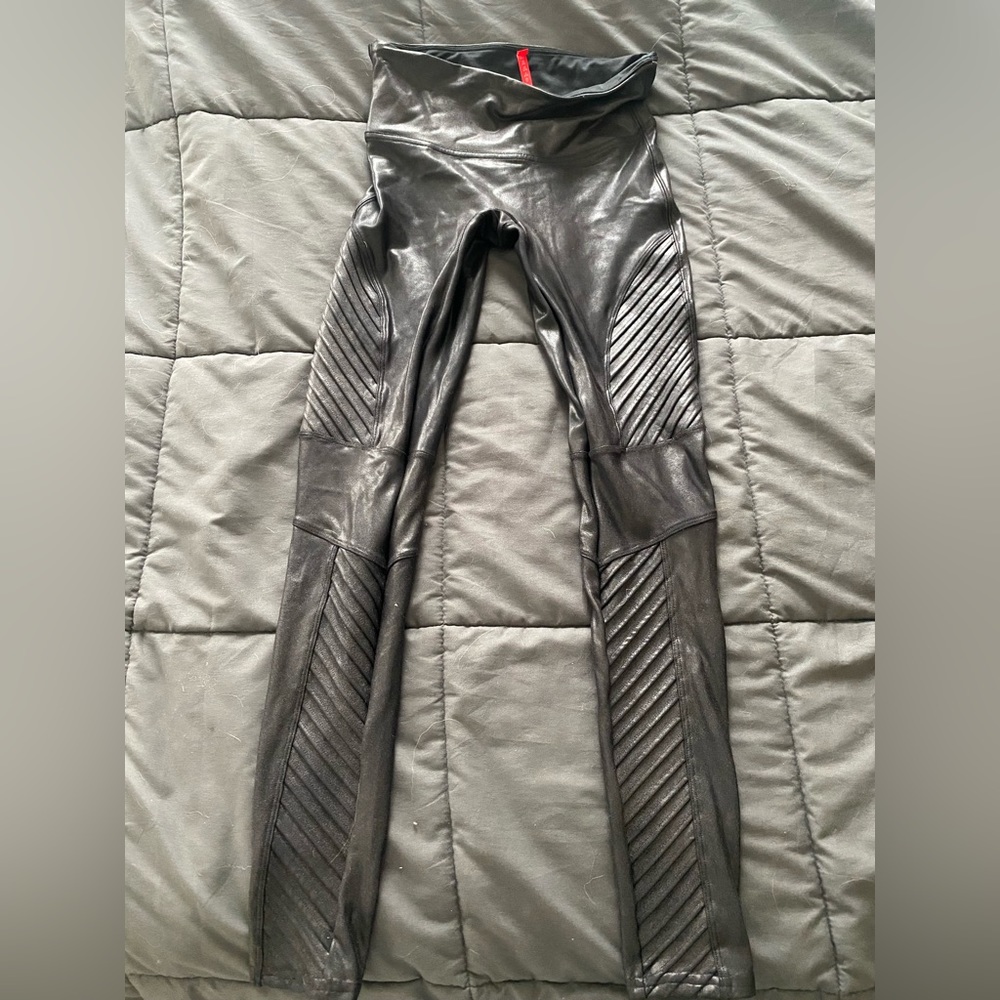 Spanx faux leather moto leggings. Great condition.